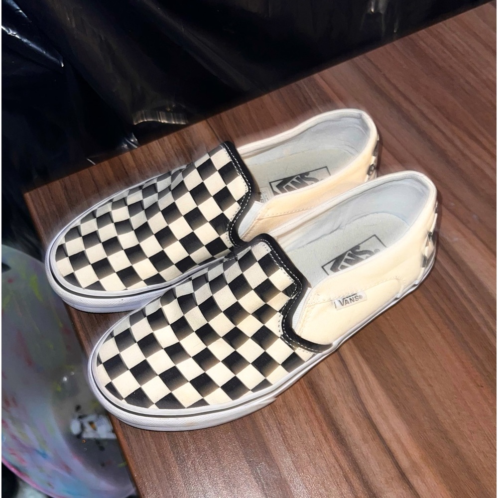 Vans checker slide on sneakers size 7.5 brand new never worn. Popular favorite!